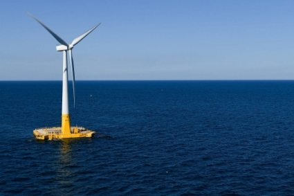 La seule éolienne connectée au réseau est celle du démonstrateur flottant de Floatgen, près du Croisic.