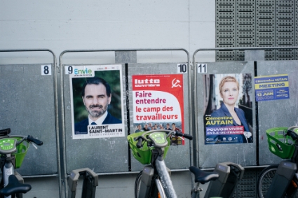 Des affiches de campagne, à Vincennes (Val-de-Marne), en juin 2021.