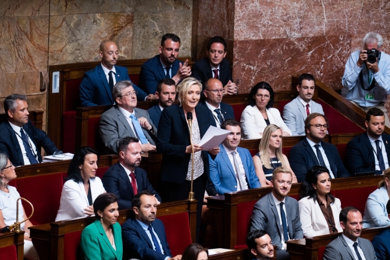 Une partie des députés RN à l'Assemblée nationale, autour de Marine Le Pen.