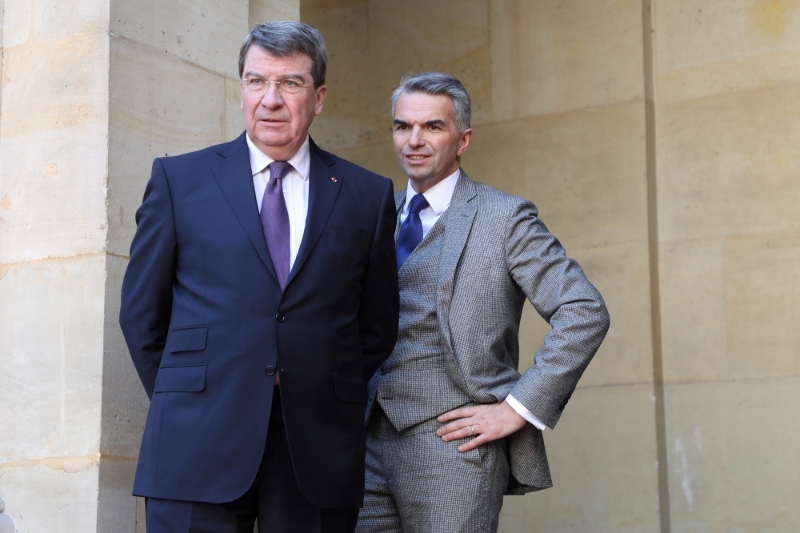 Le grand chancelier de l'Institut de France Xavier Darcos et le directeur des services administratifs David Teillet, dont le contrat est rompu.
